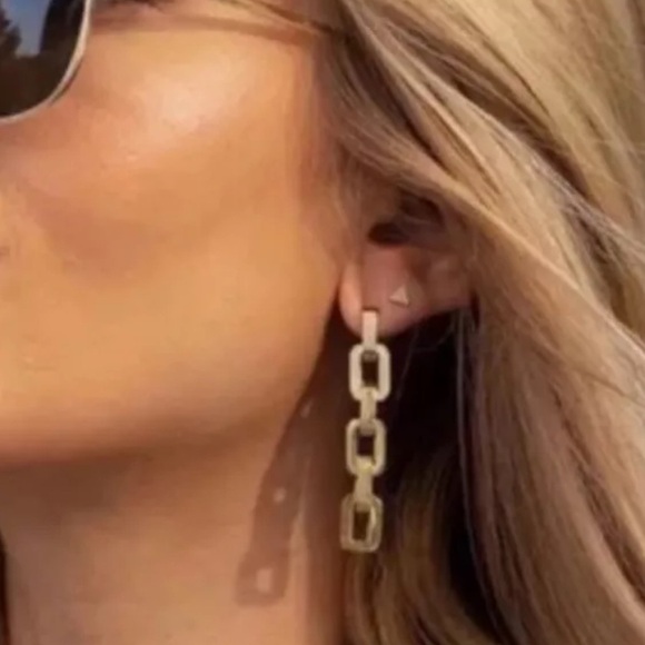 Eddie Borgo Supra Chain Link 12K Gold Finished Earrings New With Tags MSRP $250 - Picture 5 of 10